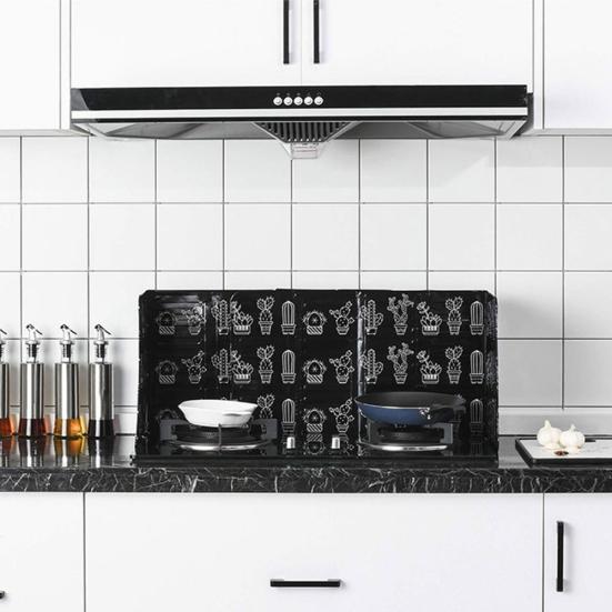 Aluminum Foil Kitchen Cooking Oil Splash Guard Gas Stove Heat Burn Proof Board