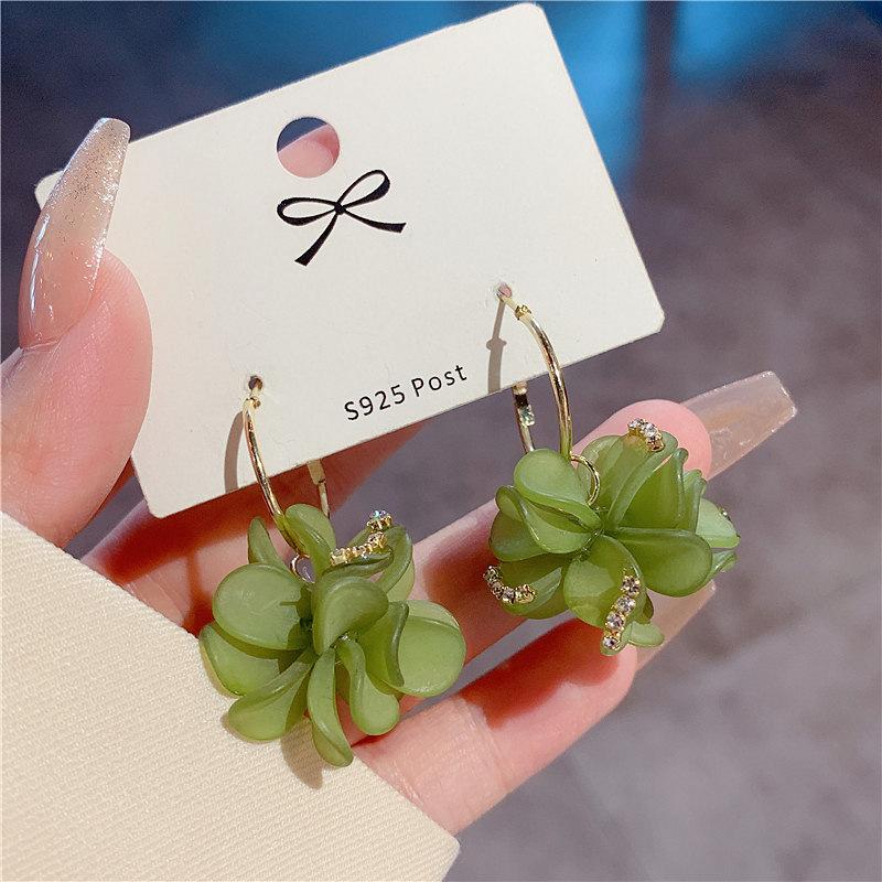 111 Silver Needle Super Fairy Sweet Flower Circle Earrings Gentle Temperament Earrings Fashion Versatile New Earrings
