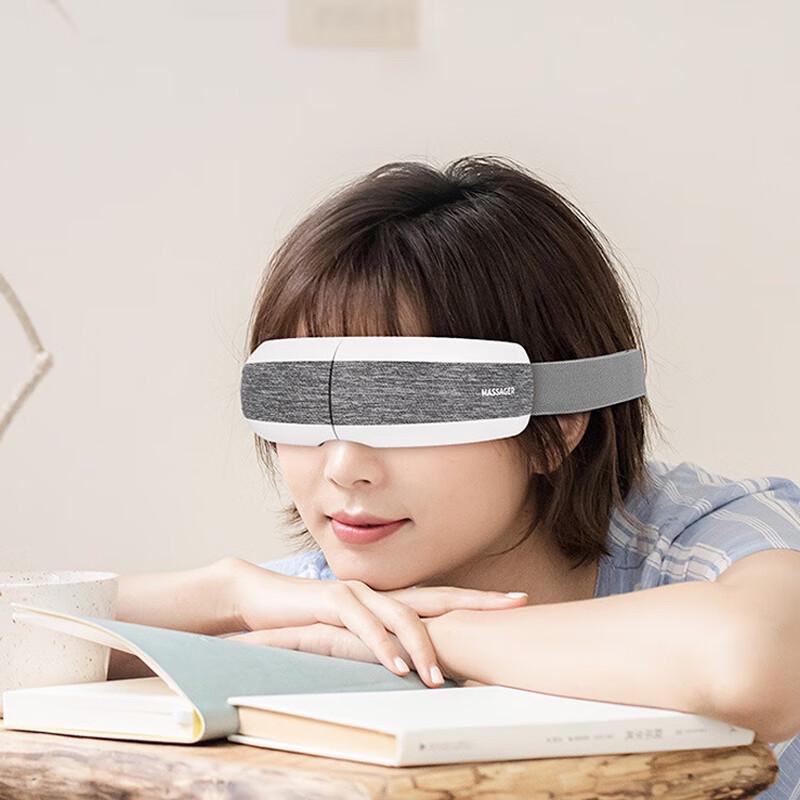 Kangzuo Eye Massager with Heat Compress