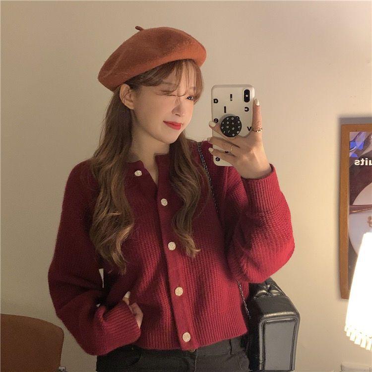 Spring Retro Petite Knitted Cardigan – Women's Short Round Neck Sweater with Hong Kong Style