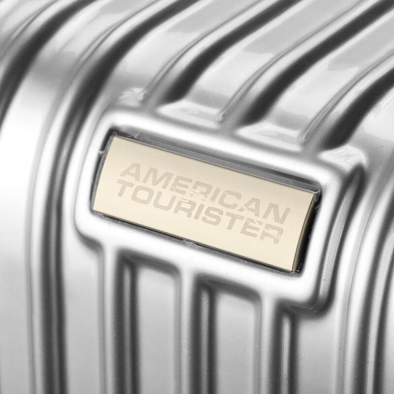 Valigia Trolley rigida American Tourister da 21 pollici