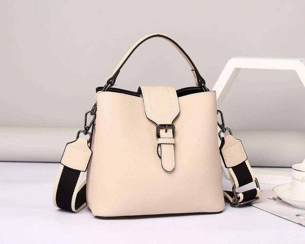 Genuine Leather Women's Versatile Shoulder & Messenger Bag - 2025 Fashion, Large Capacity, Portable Bucket Design