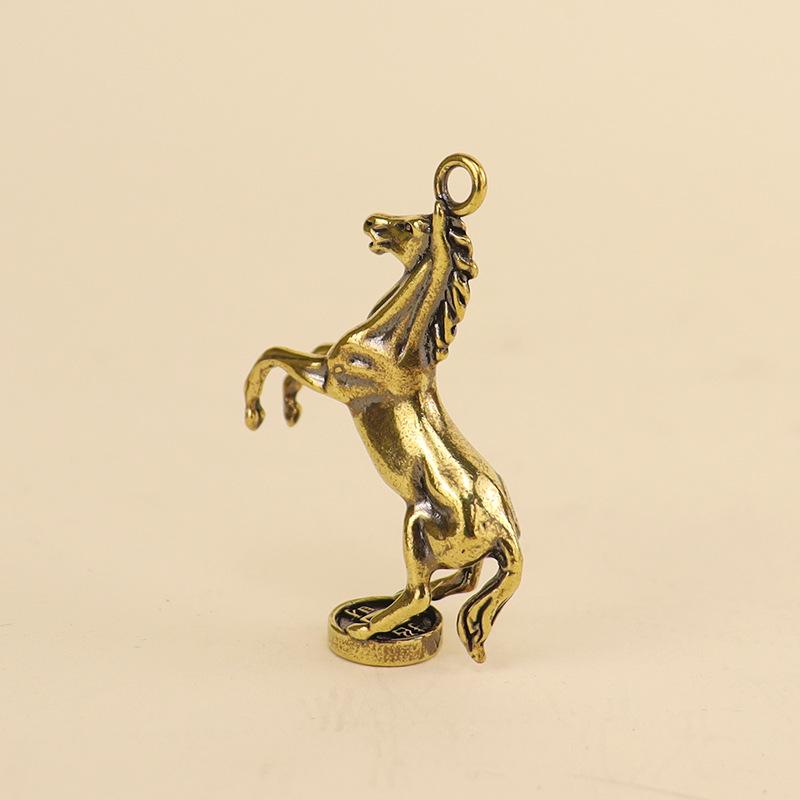 

Маленькая лошадиная латунь Креативный рынок: Маленькие изделия ручной работы, высококлассные брелоки и маленькие подвески One Size золотой