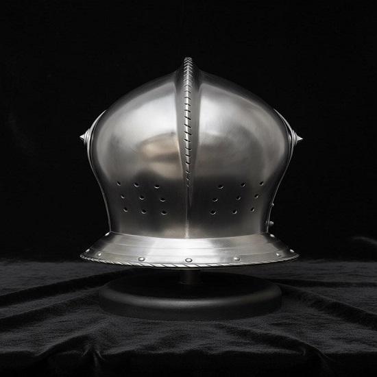 Medieval Knight Close Helmet with Stand Wearable Steel Armor