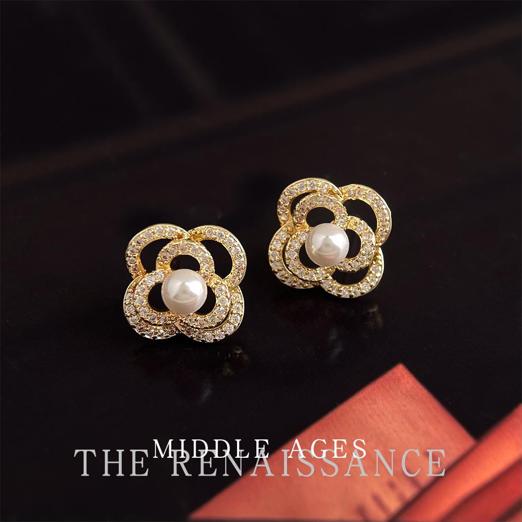 Средневековые серьги-гвоздики с микроинкрустацией цирконом, полые, в виде камелии, французский элегантный легкий люкс