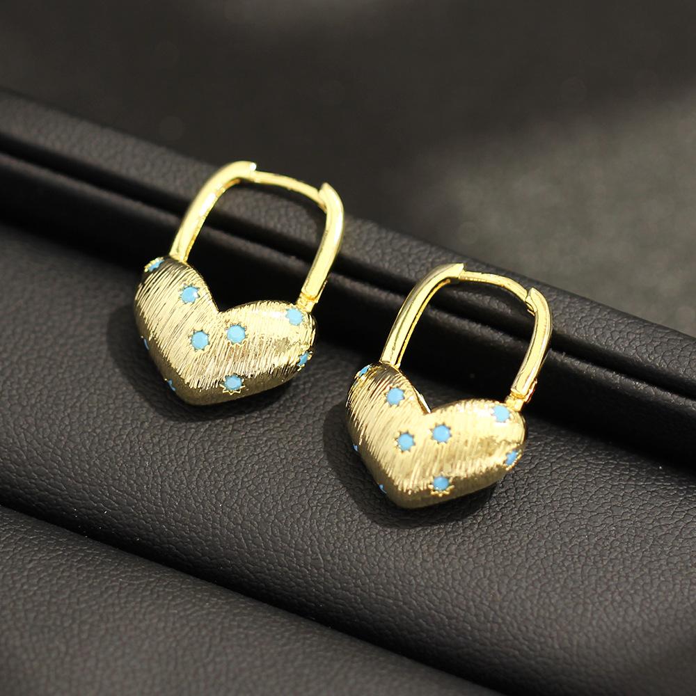 

French retro silver brushed love diamond-encrusted ear buckle niche design advanced sense simple personality sweet cool wind earrings золотий