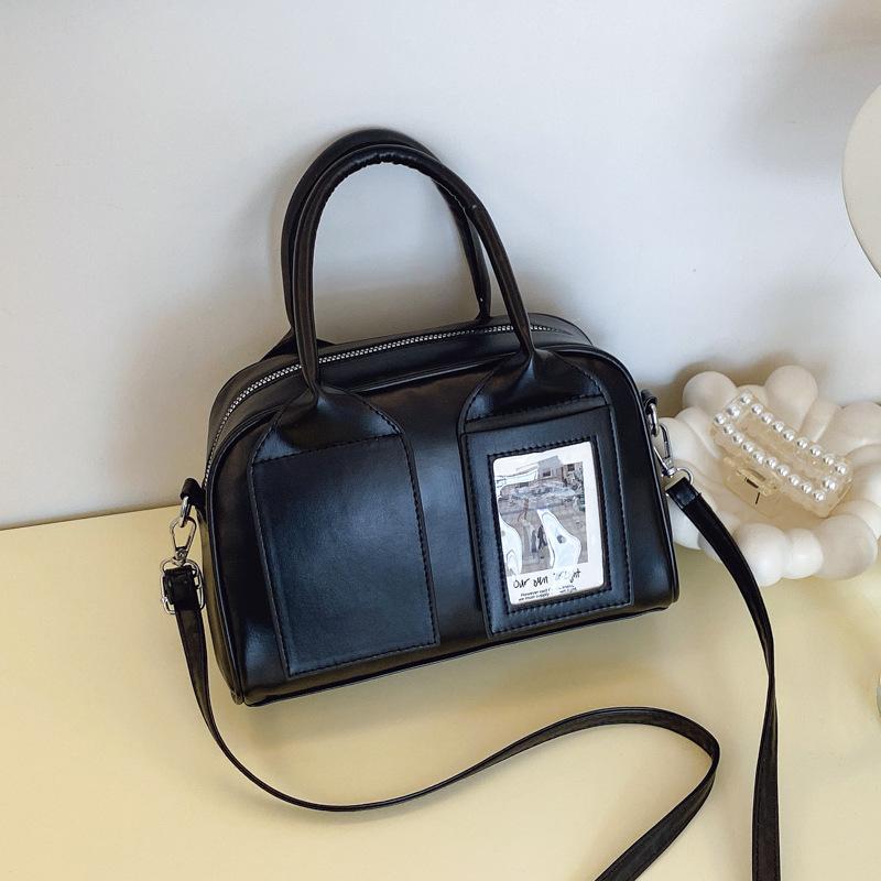 2025 personalized hand carry cute girl shell bag new trendy fashion shoulder bag feeling women's bag