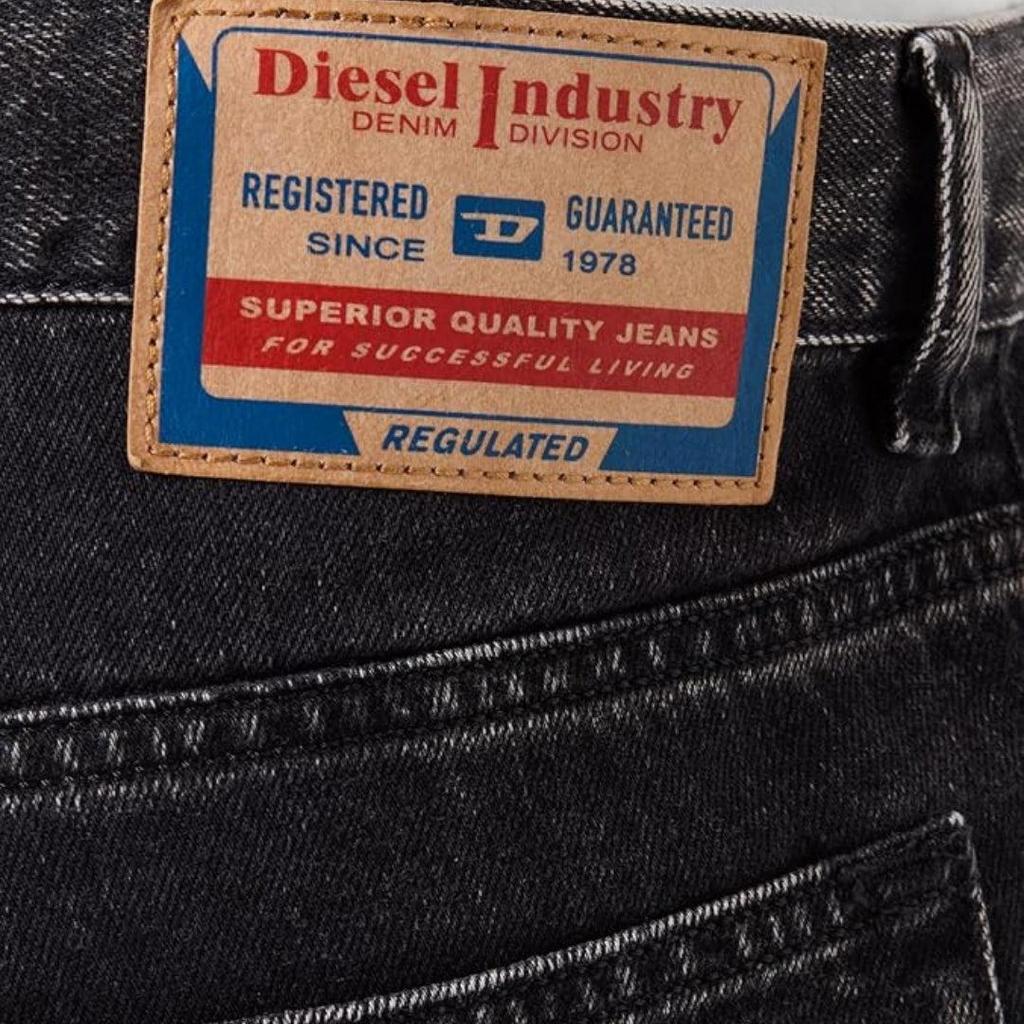 Diesel Herren 2023 D-Finitive Jeans