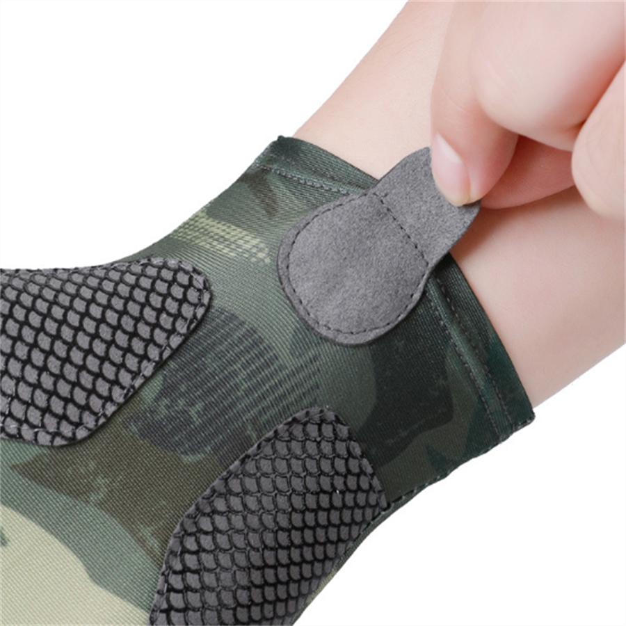 UV Protection Half Finger Fishing Gloves, Anti-Slip Breathable Outdoor Sports Gloves