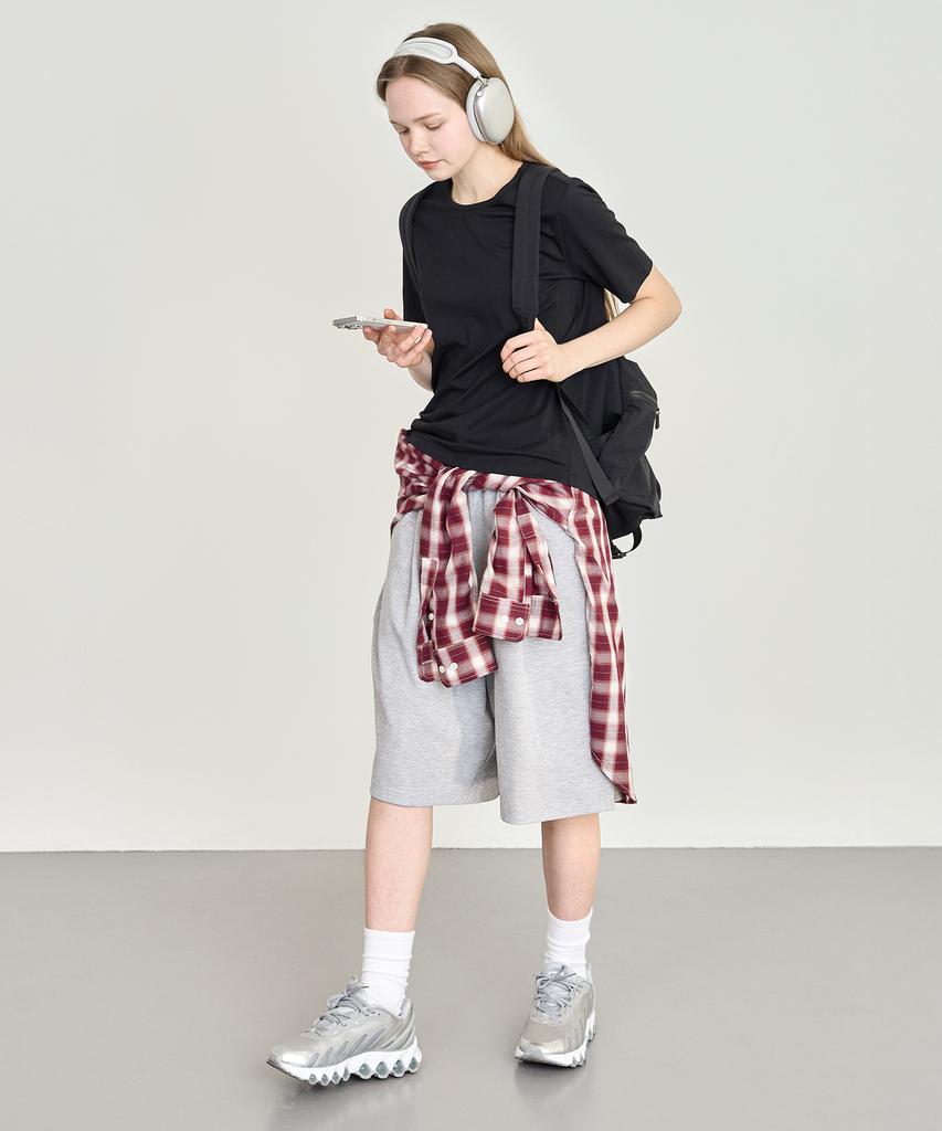 BASIC HOUSE Uni Bermuda Wide Single-Pleat Special Double-Sided Shorts Melange Grey