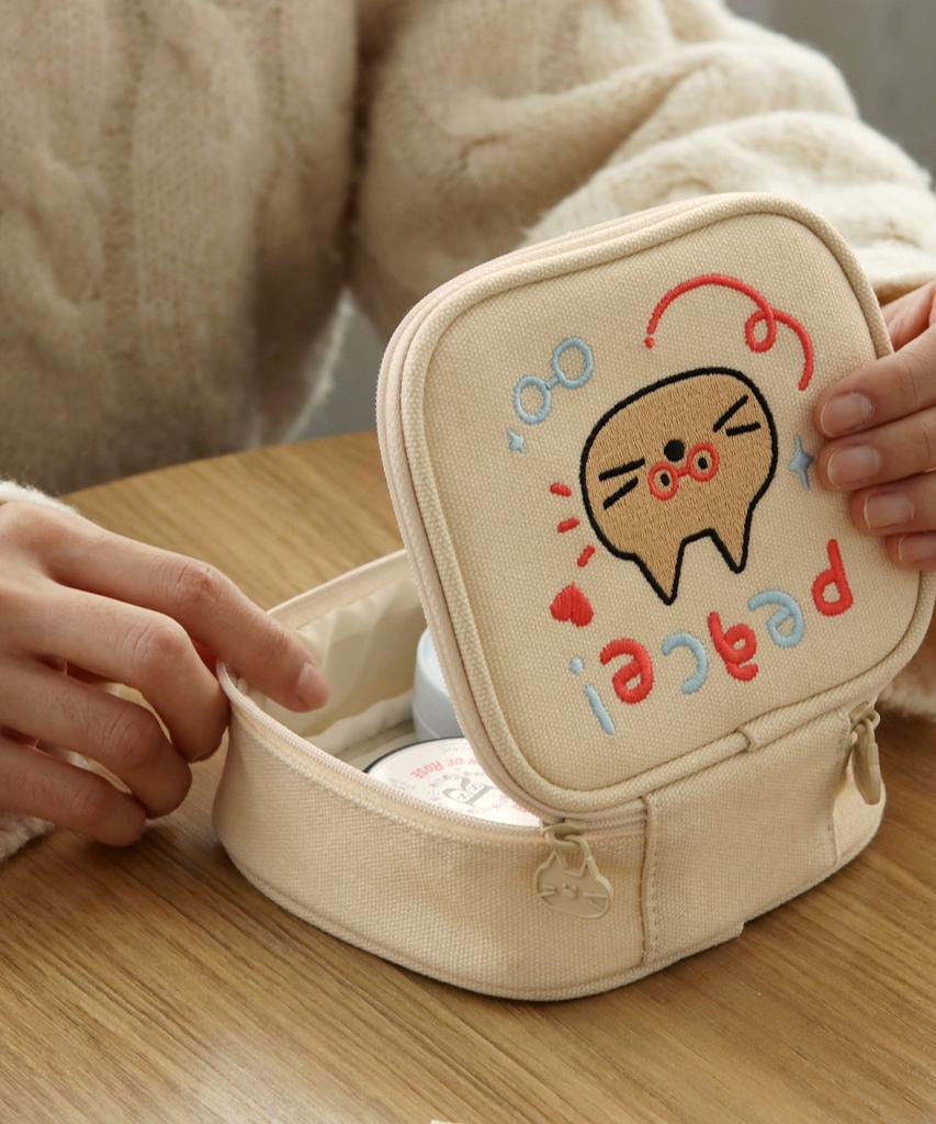 Iconic Doodle Mini Cosmetic Pouch 01 (+Keyring Pouch Gift)