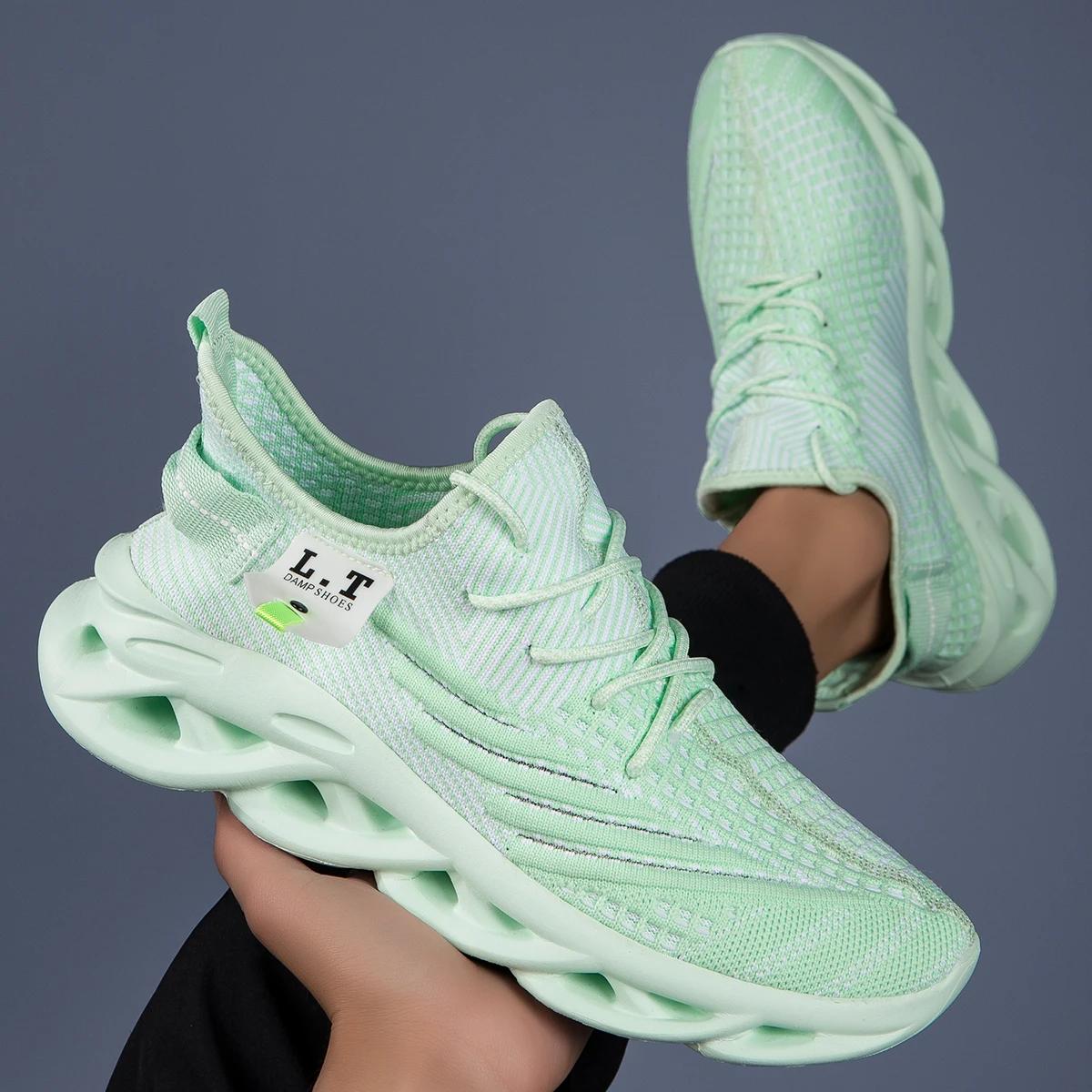 

Men Casual Sneakers Comfortable Breathable Sports Shoes Trend Fashion Footwear Thick Bottom Non-Slip Zapatos Soft Elastic Shoes 48 зелёный