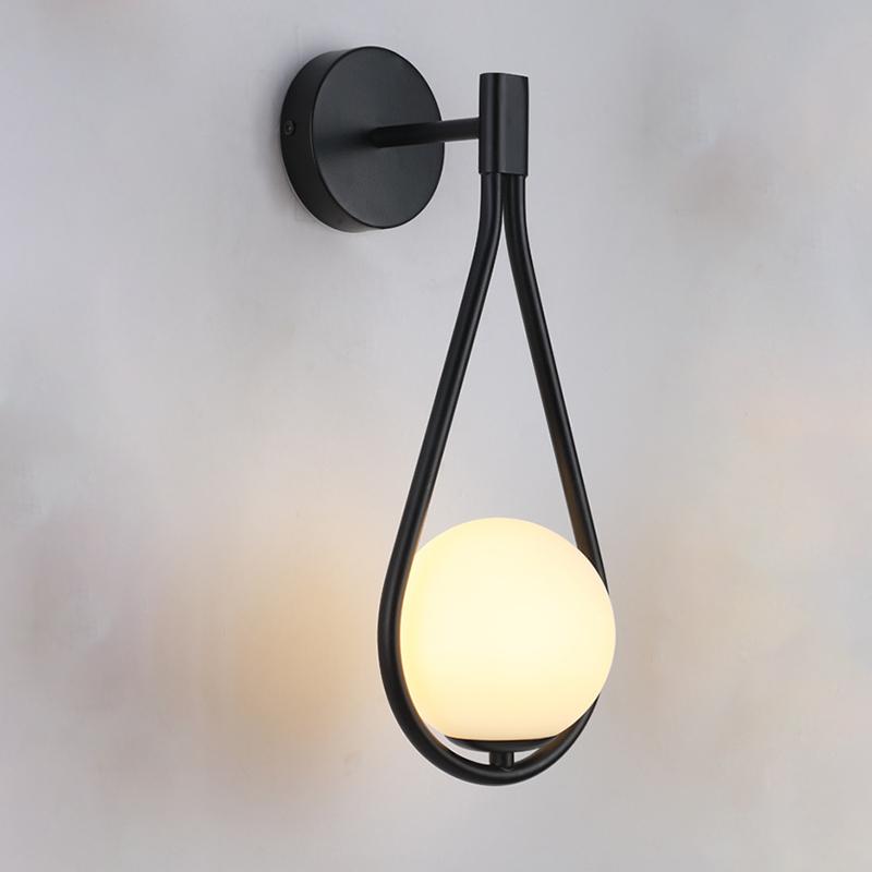 Nordic Creative LED Wall Lamp Living Room Metal Fashion Modern Minimalist Bedside Wall Lamp Bedroom Interior Lighting Luxury