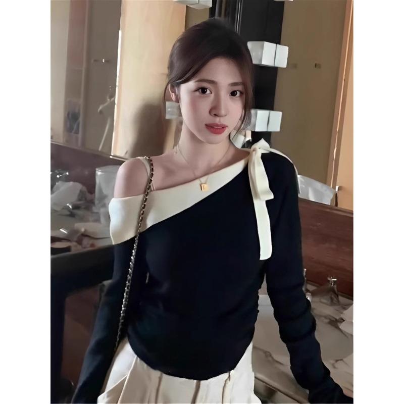 Sweet and spicy slant-neck off-the-shoulder knitted bottoming shirt women's spring contrasting top slim-fitting sweater