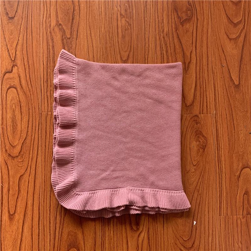 Dětská zavinovací deka v INS stylu z čisté bavlny s volánky