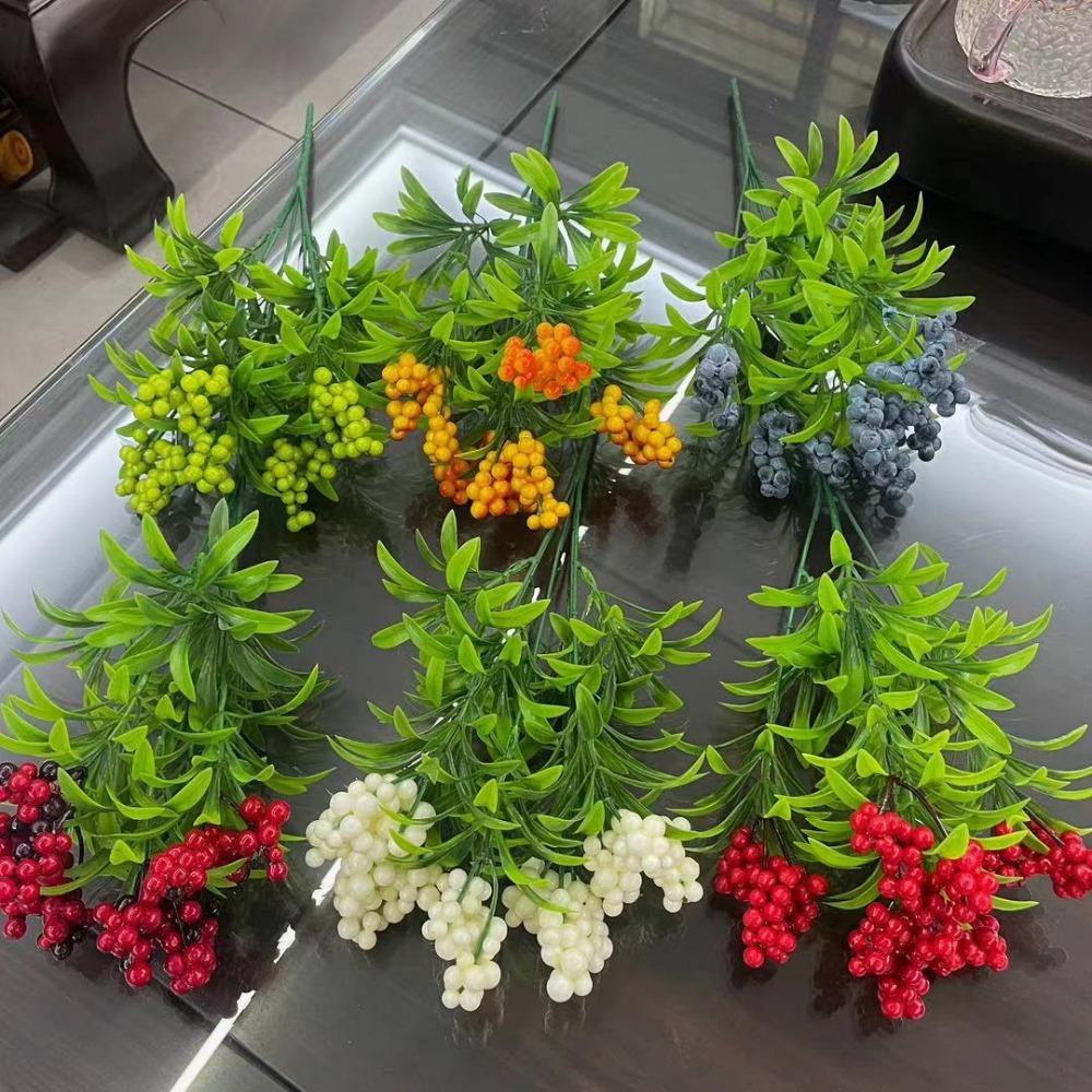 Artificial Berries,Simulation Flowers Lifelike Redberry with Stems Fake Fruit Redberries for Christmas Wedding DIY Bridal Bouquet Home Kitchen Party
