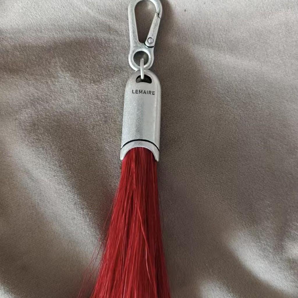 Elegante Rosshaar-Quasten-Halskette - Vielseitige High-End-Pulloverkette mit Nischen-Design-Anhänger für Damen