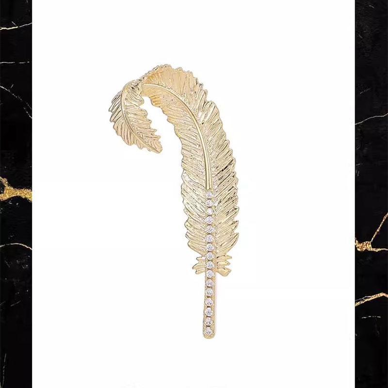 

Ретро-брошь в виде пера в стиле суда, изысканный универсальный женский корсаж высокого класса, костюм с аксессуарами