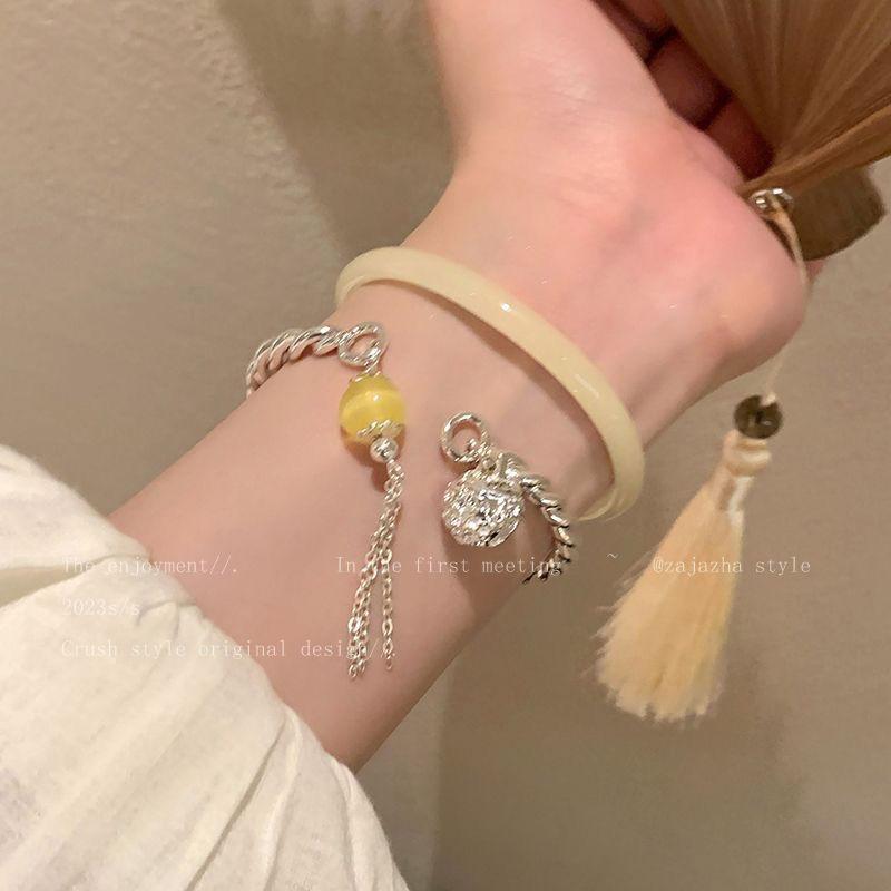 Antiker Glöckchen-Armreif Damen Nischen-Design-Armreif High-End-Gefühl Einfach und vielseitig Temperament Schmuck Trend