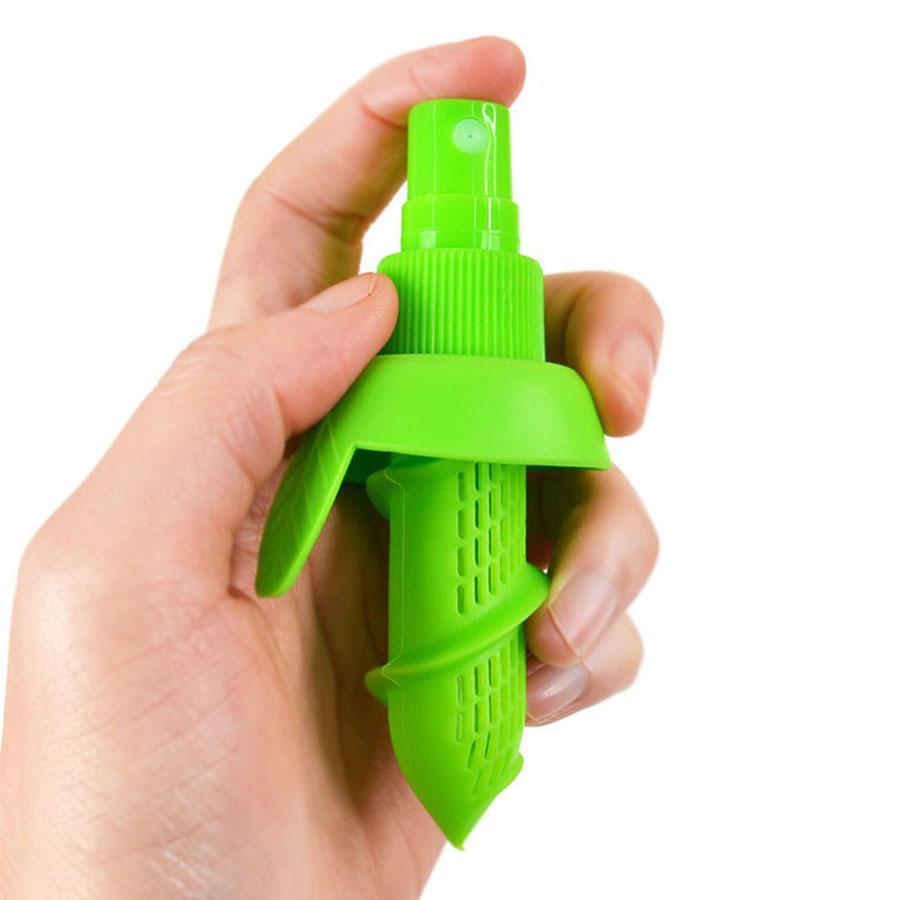 Manual Fruit Juice Spray Creative Lemon Juice Kitchen Gadget Fruit and Vegetable Tools