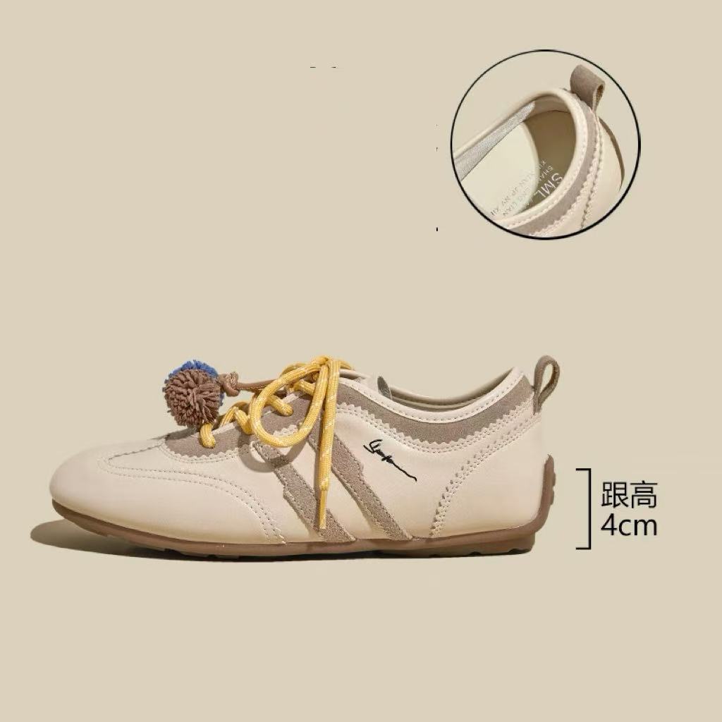 

Inner height-increasing soft-soled German training shoes for women s 2025 autumn new versatile leisure sports lightweight lace-up leather Forrest Gump 35