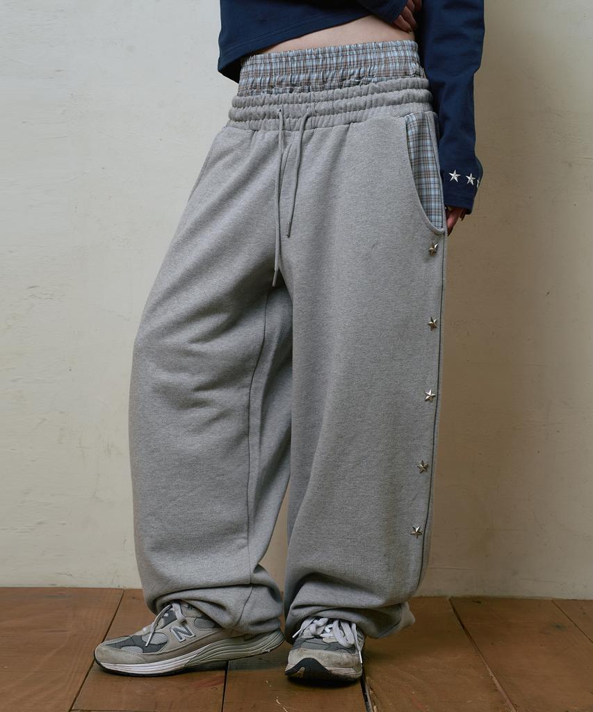 Lujeoseukeulleob Layered Star Studded Wide Sweatpants Gray