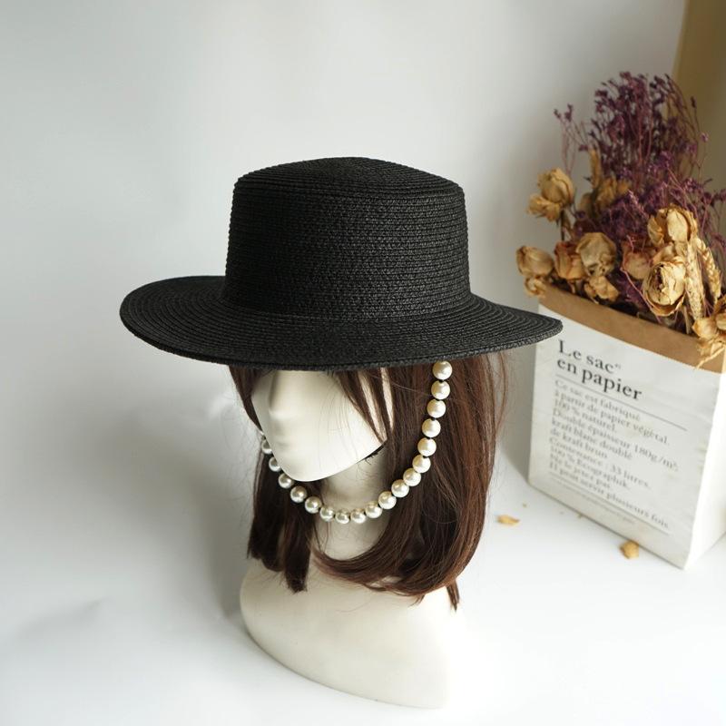 Street Shot Black Pearl Chain Flat Top Top Top Hat Women'S Summer French Retro European And American Wide Brim Sunscreen Straw Hat Foreign Trade Ins
