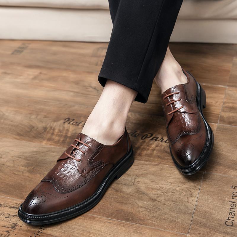 Fashion Men's Formal Leather Shoes Classic Retro Design Style Party Outdoor Wedding Leisure Business Walking Men's Hot Sales Shoes 38-45