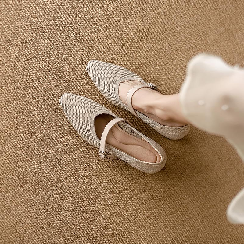 Neskladové Xiaoxiangfeng Mary Jane dámské boty čtvercová špička silný podpatek mělký výstřih prodyšné boty pletené z mušky dámský nový temperament