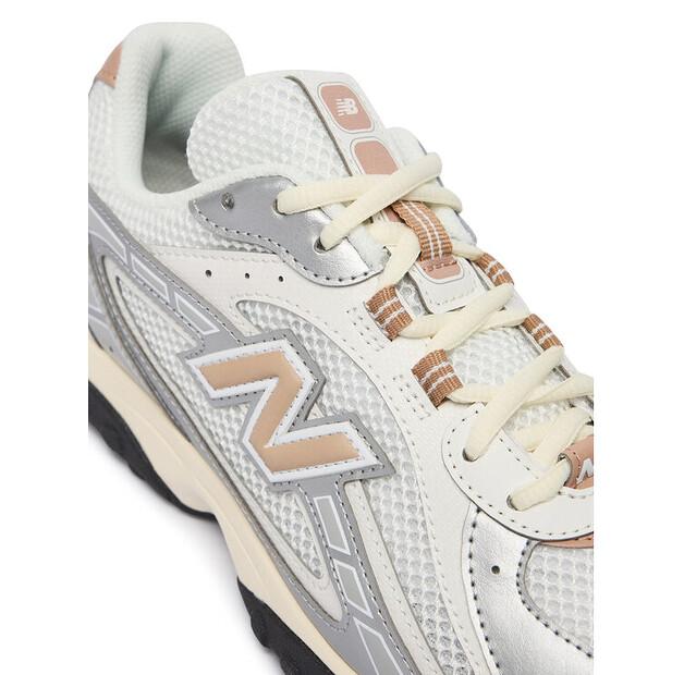 New Balance U204LSWA Sneakers