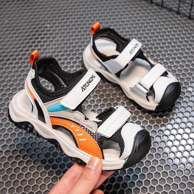 Children's Light Sandals Summer Boys Bag Head Cool Slippers Girls Hollow Beach Shoes