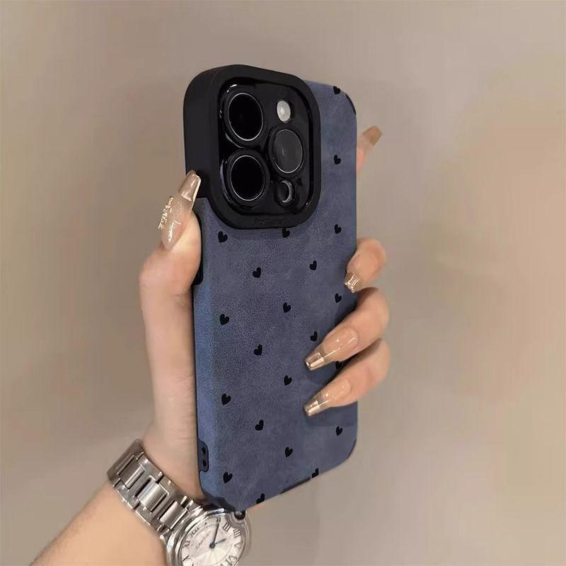 The New Full-screen Small Heart Is Suitable for Apple 17Pro's New 15 Flip Fur iPhon16promax Anti-drop Fine Hole.