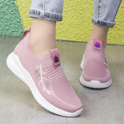 Buty damskie 2023 wiosenne nowe buty sportowe na co dzień siatkowe oddychające buty dla matek buty z miękką podeszwą