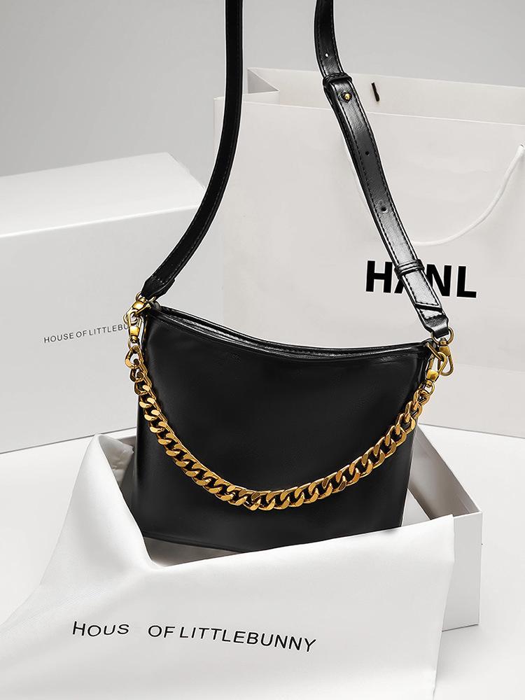 2025 High-End European & American Retro Yang Bucket Chain Bag - Versatile, Simple, Large Capacity Handbag