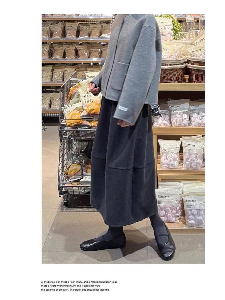 Women's Mid-Length Deep Gray Thickened Woolen Half-Skirt - Elastic Waist, Slimming, Autumn/Winter 2025.