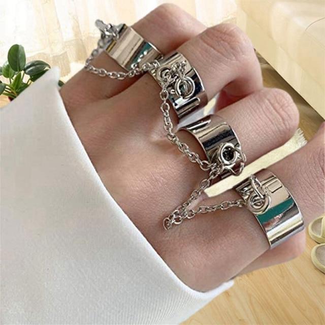 Retro For Women Punk Butterfly Heart Rings Set Retro Gothic Ancient Color Color Dice Angel Wings Charms Finger Rings JewelryVintage Rings