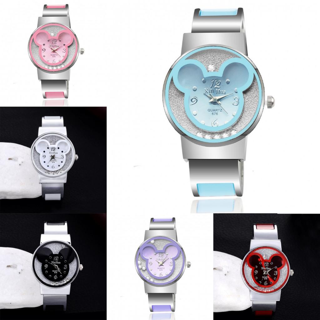 Stylish Women's Alloy Bracelet Quartz Watch With Elegant Design And Unique Colors