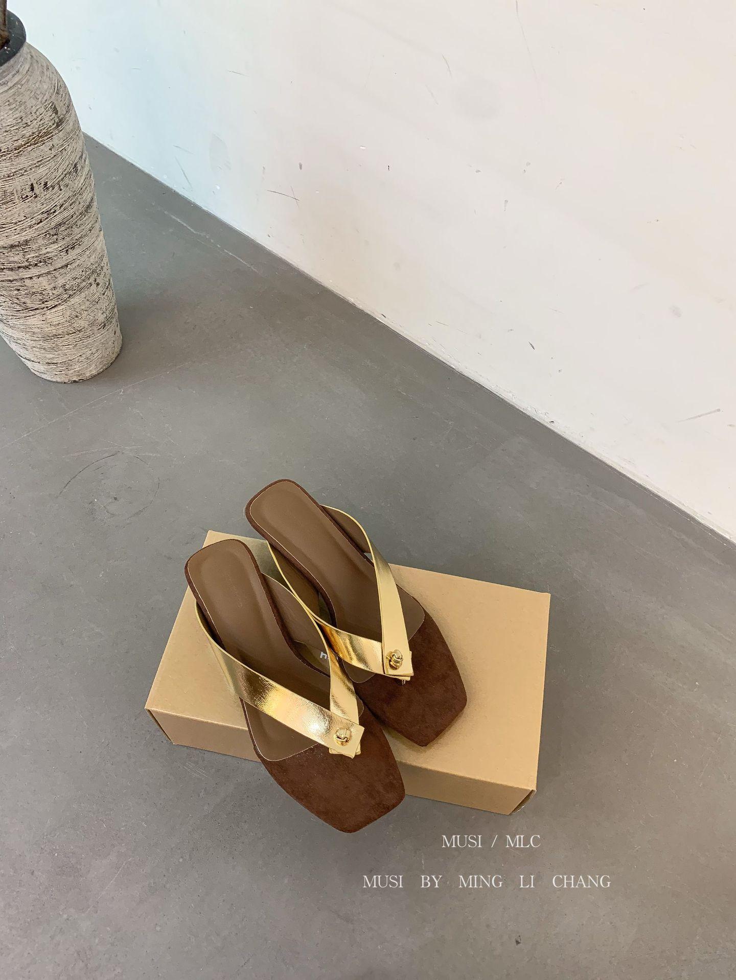 Sandals Wedge Heel Flip Flopspinch Feet Slippers Women Ssummer Silversandals Slippers Design Sense Nicheroman 35