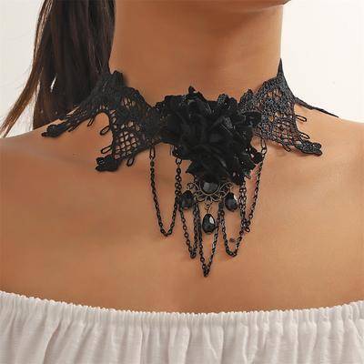 Jewelry Retro Ladies Personalized Lace Necklace Fashion Water Drop Shape Necklace