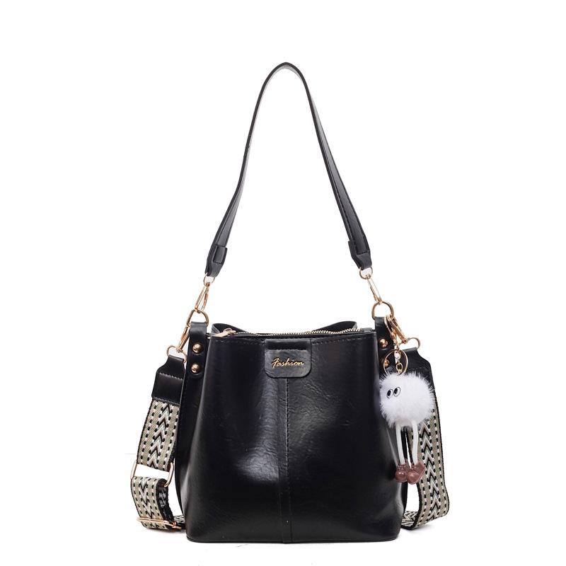 

Korean Style Retro Square Bucket Bag - Versatile Large Capacity Crossbody for Women Without Pendant чёрный