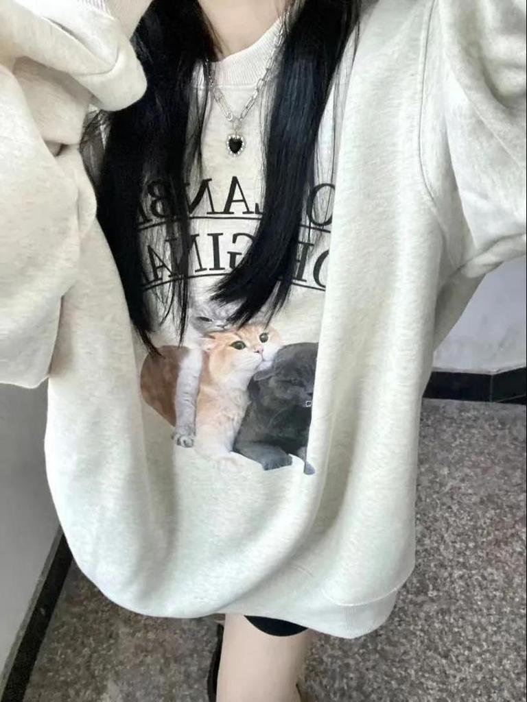 Silver Fox Velvet Pure Cotton Women's Retro Cat Print Sweatshirt - Round Neck, Loose Fit, Autumn Winter Casual Style.