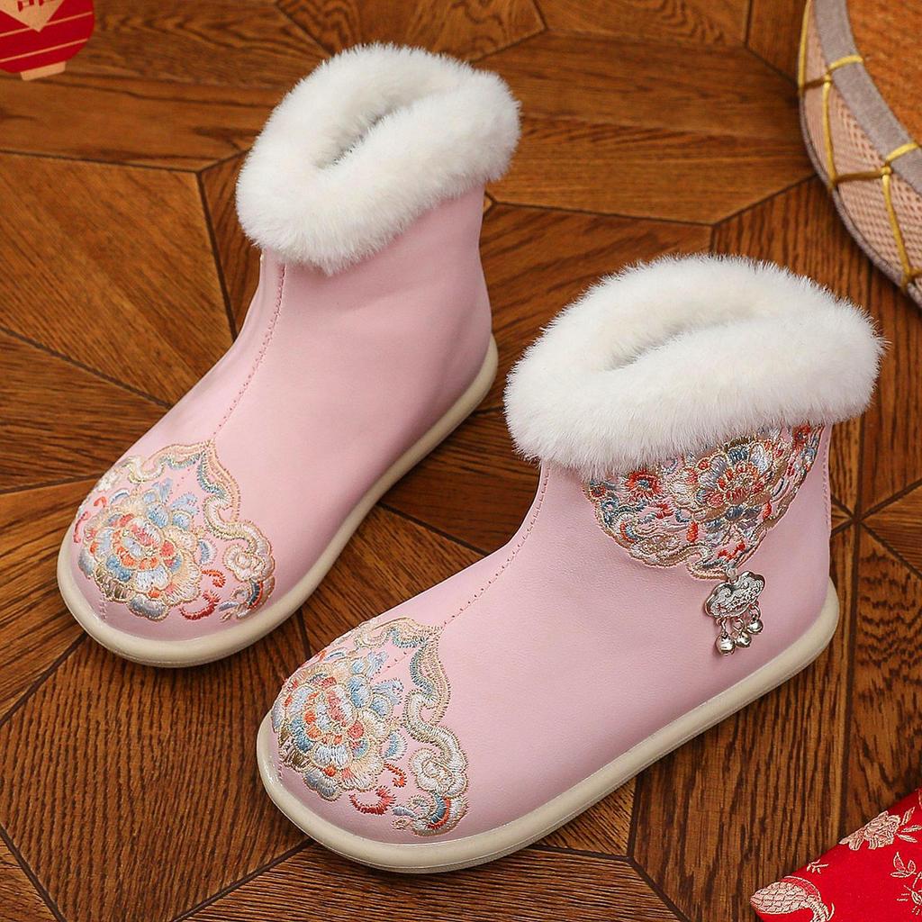 2025 Winter Chinese Hanfu Leather Snow Boots for Girls - Handmade Embroidered Cotton Children's Shoes for New Year's Day