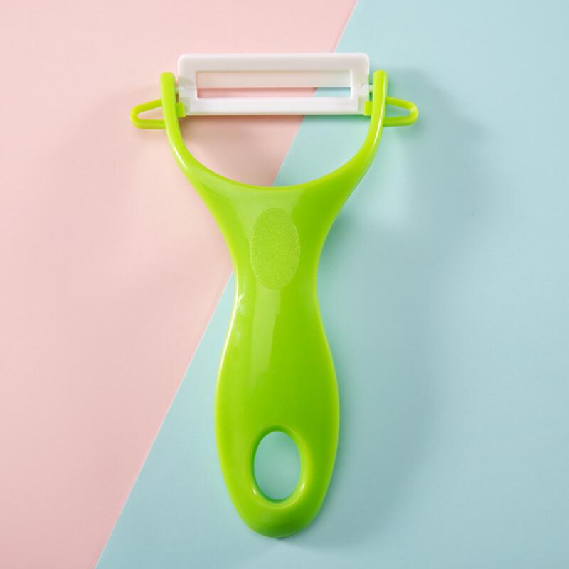 

JOSEPH JOSEPH Nordic Light Peeler