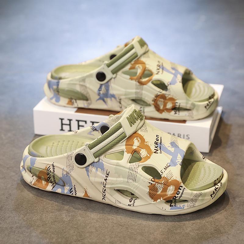 Fashion Men's Slippers Lightweight Non Slip Sandals Summer Wear Resistant Beach Shoes for Men Outdoor Casual Comfortable Slides Men