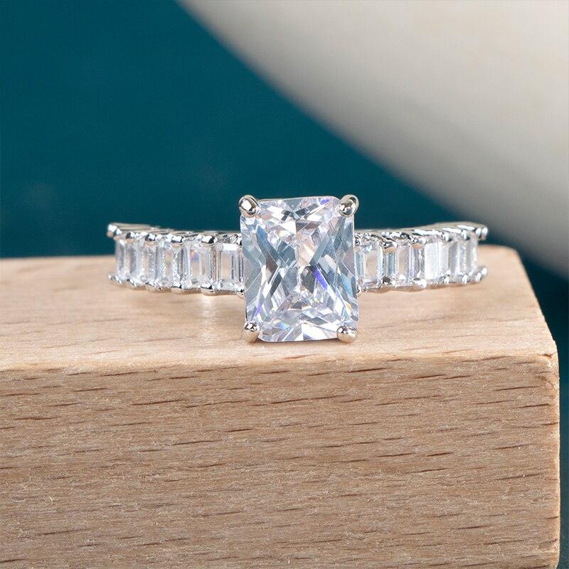 Bella Box Hot Trendy Female Finger-ring With Brilliant CZ Stone Fashion Contracted Designed Versatile Women's Ring Party Jewelry