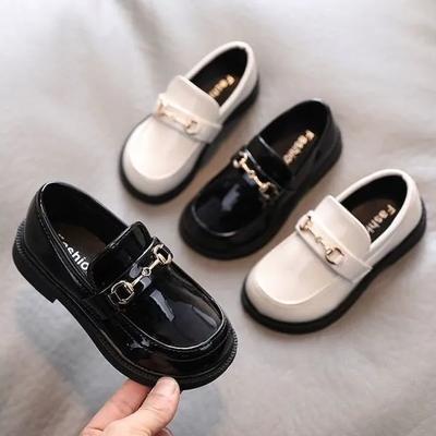 Chaussures plates de printemps et d'automne pour filles, chaussures décontractées pour enfants, chaussures confortables en cuir PU, mocassins bonbon pour fille, chaussures plates
