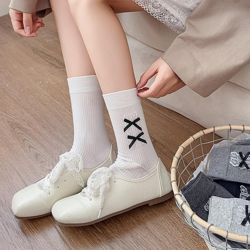 Female Autumn New Style Sweet Lace Edge Double Bow Boneless Tube Stack Socks