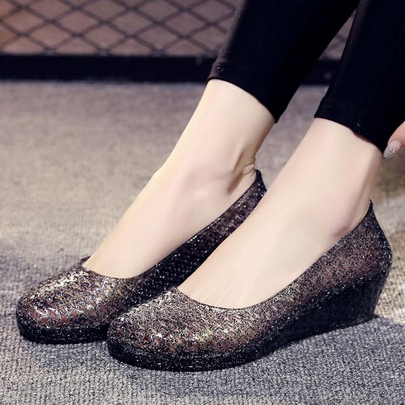 Móda FHANCHU 2025 Nové Měkké PVC Sandály, Klínky Želé Boty, Křišťálové Letní Podpatky, Vykrojené, Kulatá Špička, Zlatá, Stříbrná, Velikost 36-40, Dropship