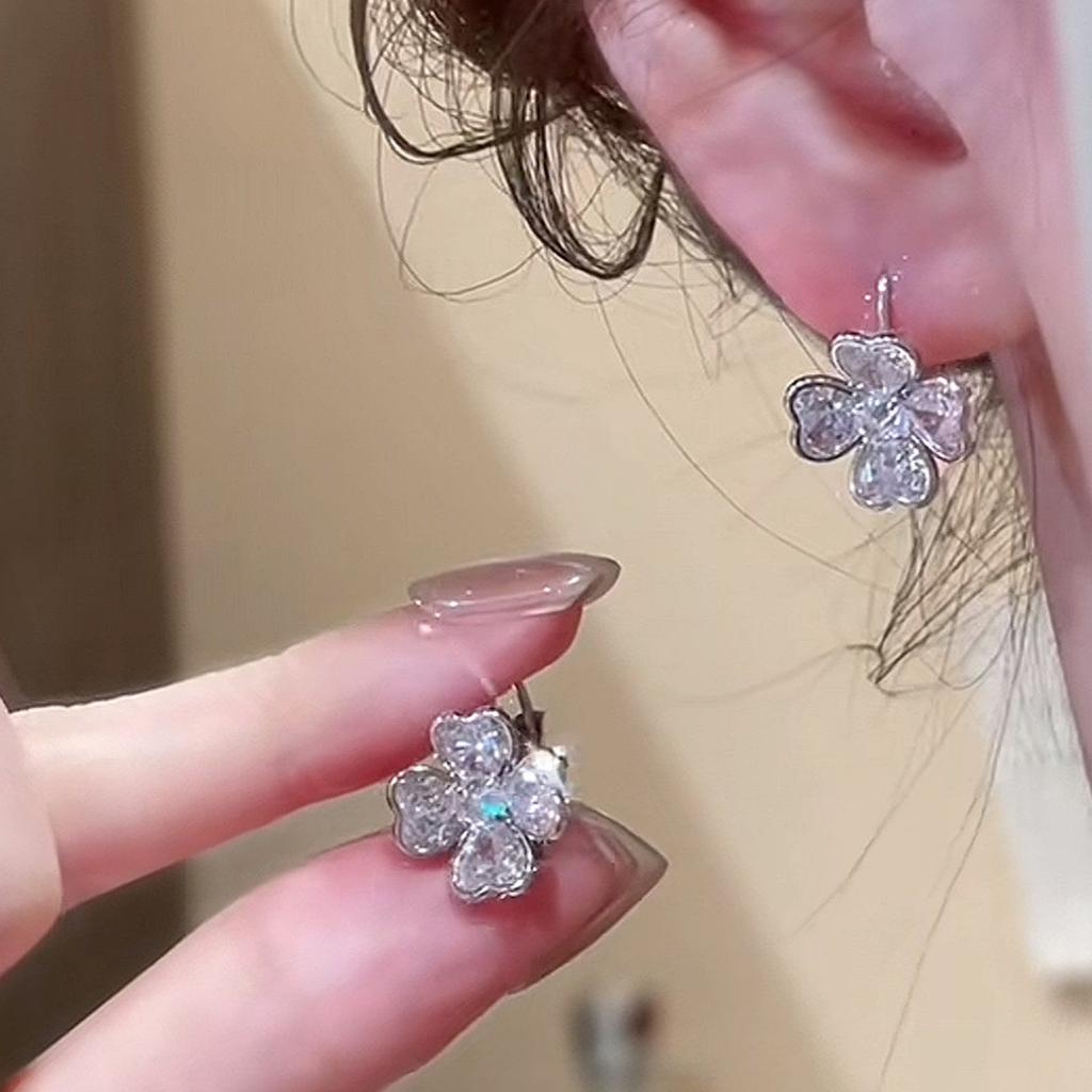 S911 Silver Needle Zircon Four-leaf Flower Ear Buckle Women's Light Luxury Fashion High-end Earrings Simple and Versatile Temperament Ear Jewelry