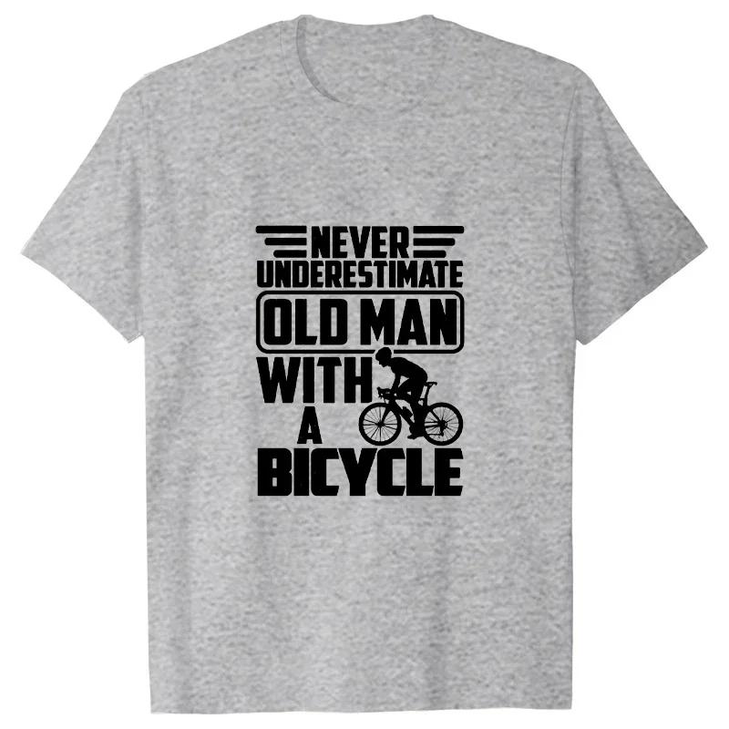 Pánské triko Nikdy nepodceňujte starého muže s potiskem na kole Trička Léto s krátkým rukávem ČERNÉ Tričko Trička Trička Oversize Košile